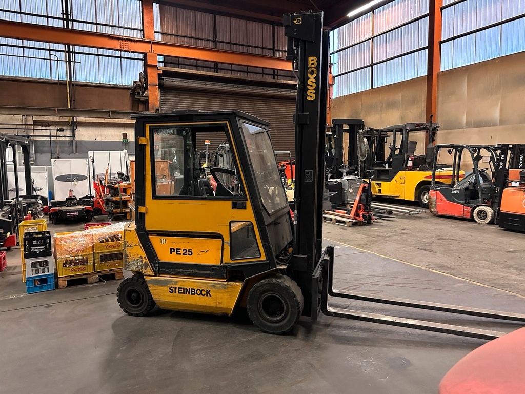 Steinbock 2500kg Stapler Elektro Gabelstapler 2