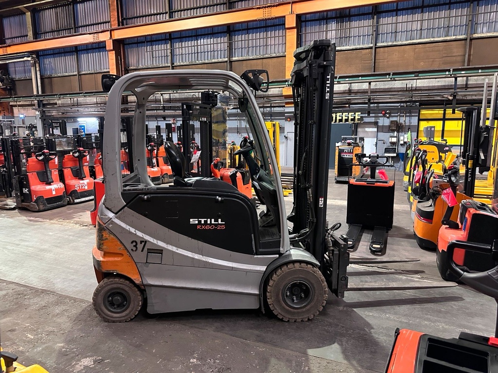 Still RX60-25 Triplex 5500mm Elektro Gabelstapler 3