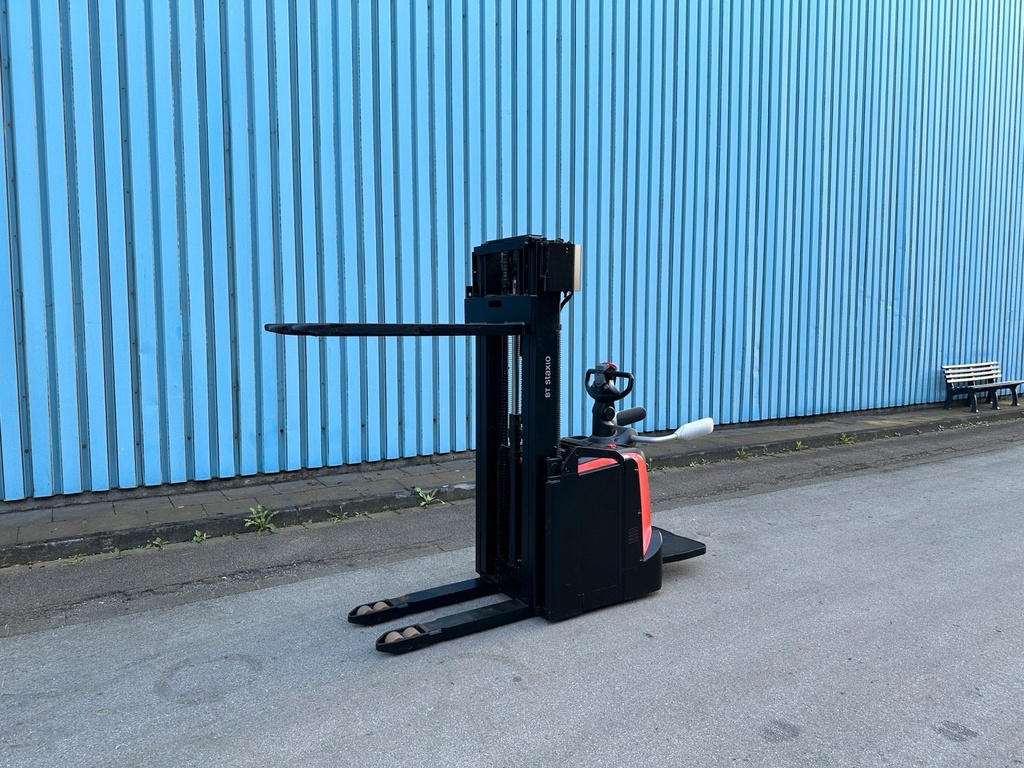 Toyota BT SPE160 4500mm Triplex Hochhubwagen Elektro 4