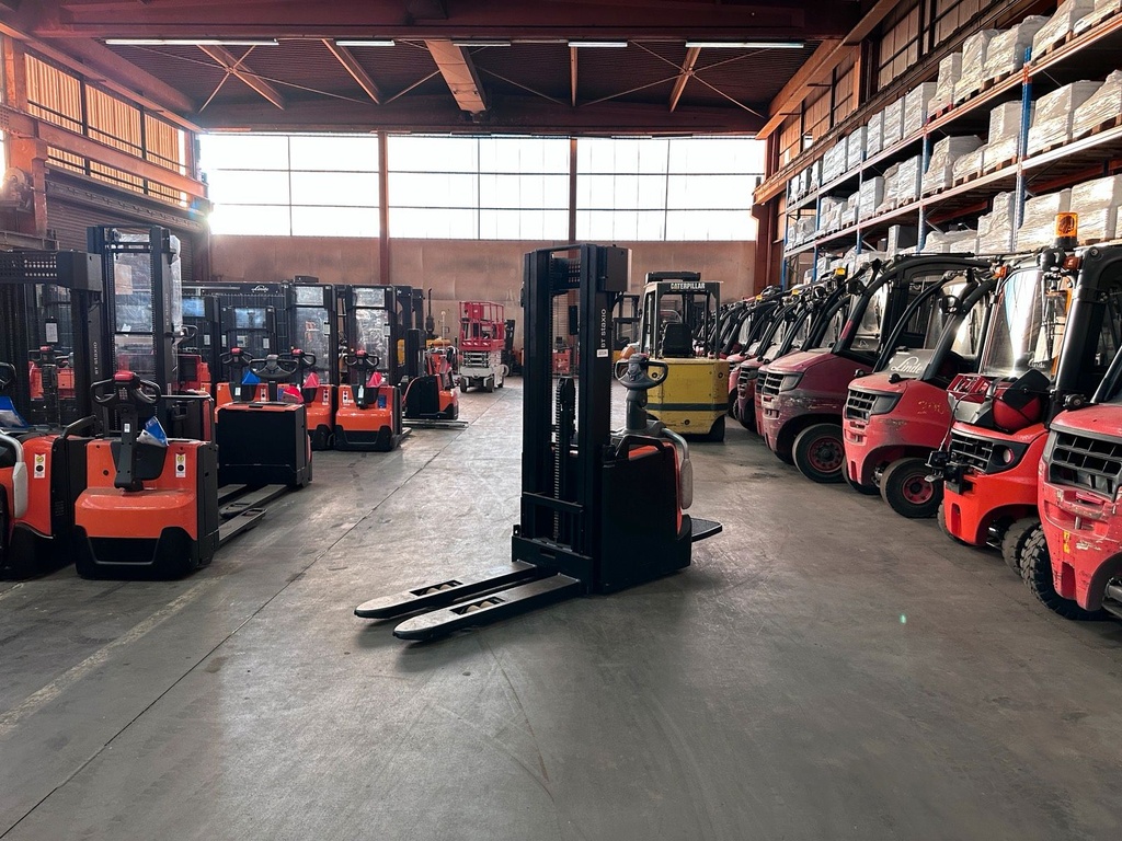 Toyota BT SPE160 4500mm Triplex Elektro Hubwagen Stapler 3