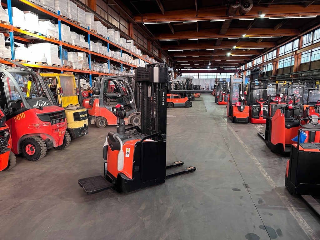 Toyota BT SPE160 4500mm Triplex Elektro Hubwagen Stapler 5