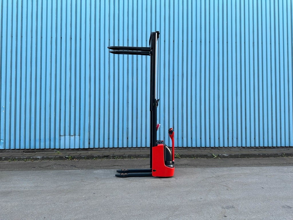 Linde L12 3324mm Elektro Hochhubwagen Stapler intern lader 5