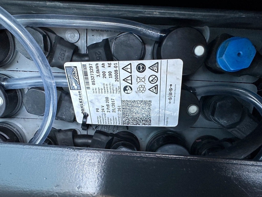 Linde L12 3324mm Elektro Hochhubwagen Stapler intern lader 10