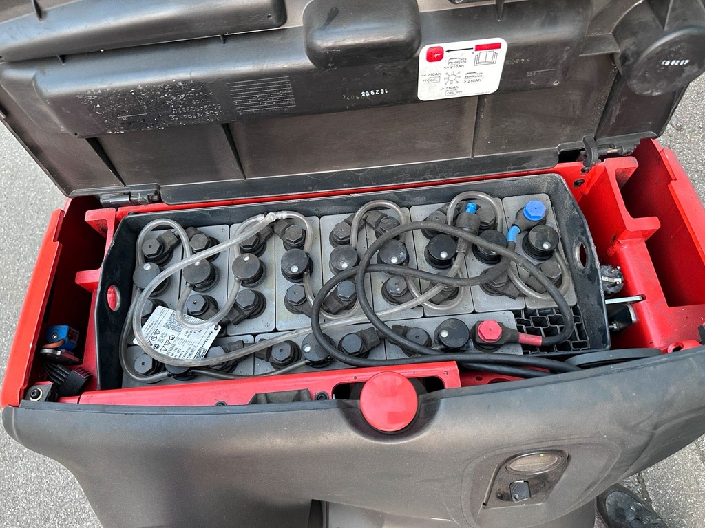 Linde L12 Triplex 3636mm Hub Intern Ladegerät Initialhub Elektro13