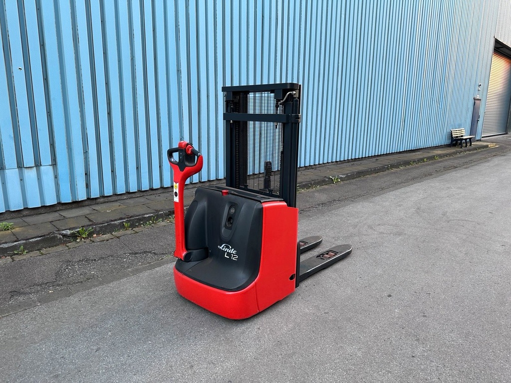 Linde L12 Triplex 3636mm Hub Intern Ladegerät Initialhub Elektro14