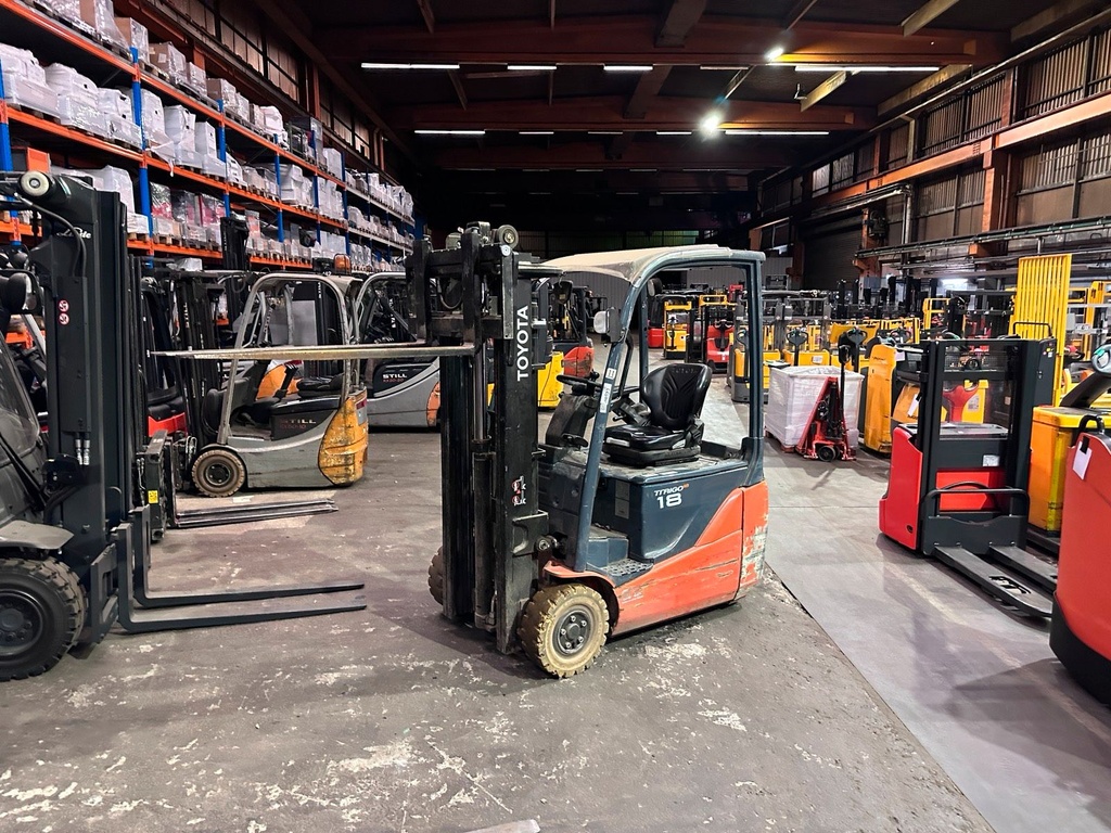 Toyota 8FBEK18T Elektro 2017 Gabelstapler 1,8t Freihub 11