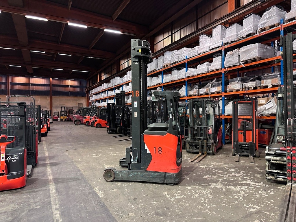 Linde R16 Schubmaststapler 8250mm Hub. Elektro Stapler 2