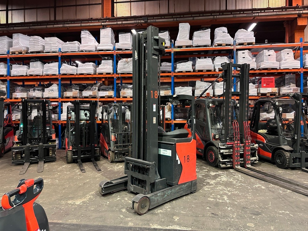 Linde R16 Schubmaststapler 8250mm Hub. Elektro Stapler 3