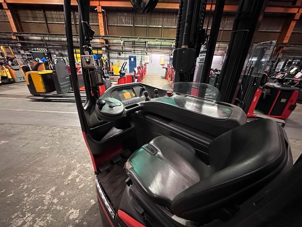 Linde R16 Schubmaststapler 8250mm Hub. Elektro Stapler 6