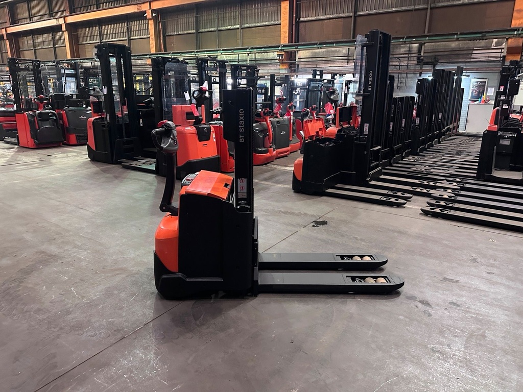 BT SWE200D 2018 Doppelstock Hochhubwagen Initialhub 5