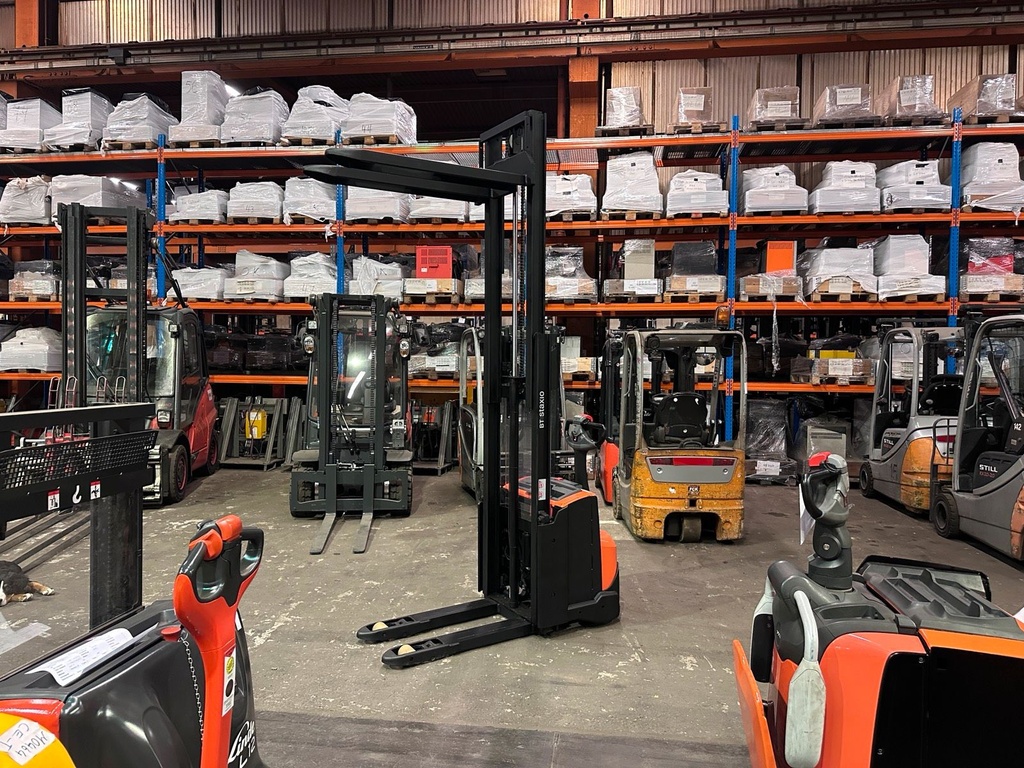 Toyota BT SWE120L Initialhub 2700mm Hub. Elektro Stapler 11