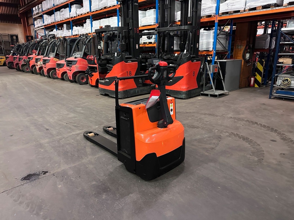 BT / Toyota LWE200 Elektro Hubwagen UVV Niederhubwagen 2