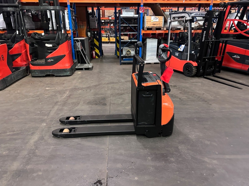 BT / Toyota LWE200 Elektro Hubwagen UVV Niederhubwagen 3