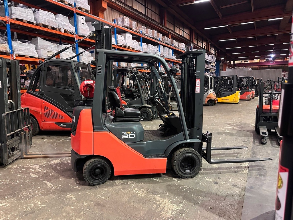 Toyota 8FGKF20 3300mm Hub. 2017 Gas Gabelstapler 2t. 3