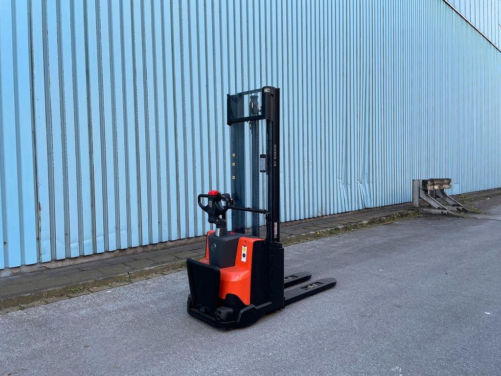 BT SWE120L 3700mm Hub. Initialhub 2017 Elektro HochhubwagenBild 2