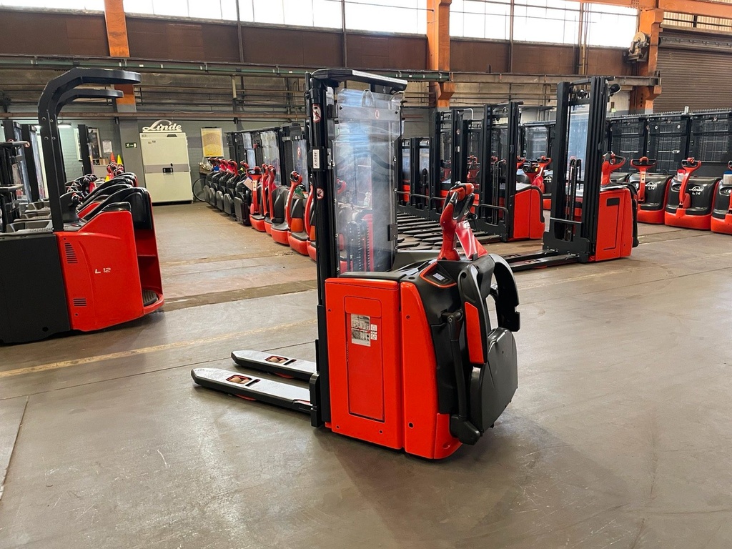 Linde L16 AP 2930mm Hub. Initialhub Mitfahrer HochhubwagenBild 3