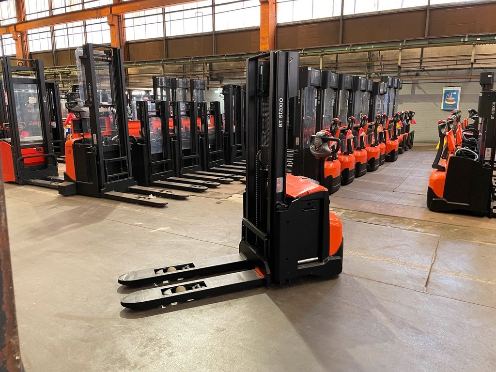 BT Toyota SWE120L 2900mm Hochhubwagen Initialhub 2018Bild 3