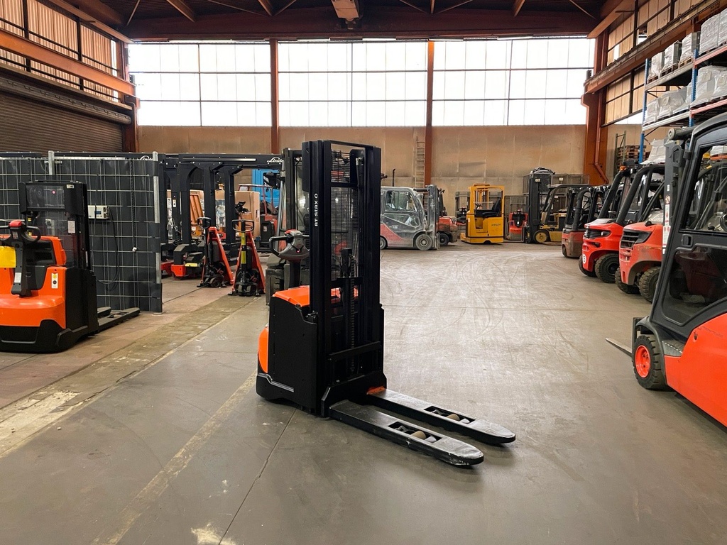 BT Toyota SWE120L 2900mm Hochhubwagen Initialhub 2018Bild 4