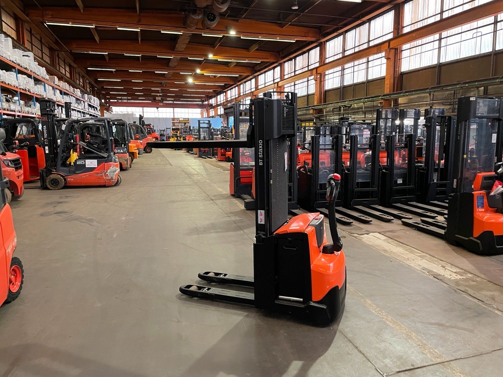 BT Toyota SWE120L 2900mm Hochhubwagen Initialhub 2018Bild 9