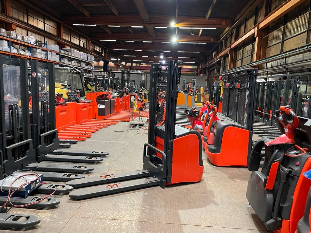 Linde L16 Lange Gabeln Elektro Hochhubwagen 2900mm hub.Bild 3