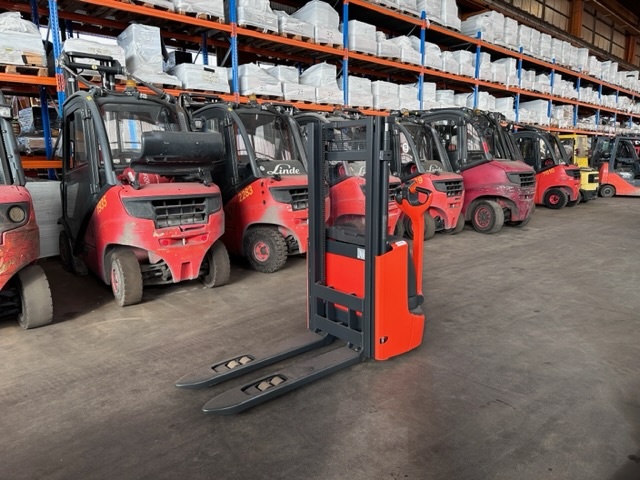 Linde L12 2520mm Hub Hochhubwagen Elektro