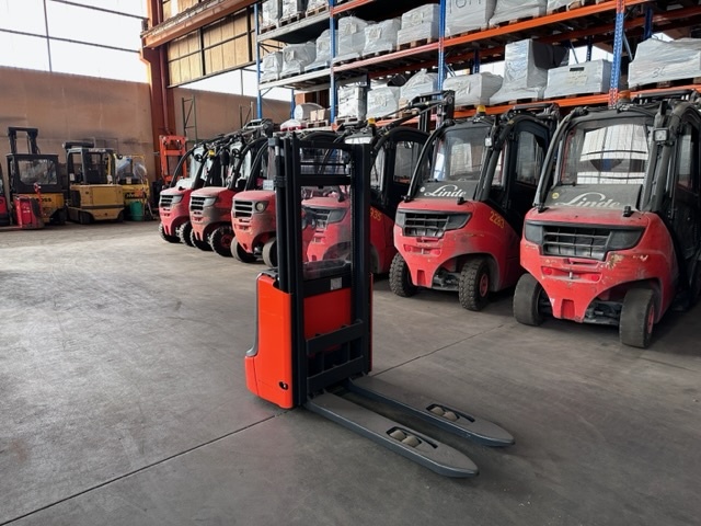 Linde L12 2520mm Hub Hochhubwagen Elektro