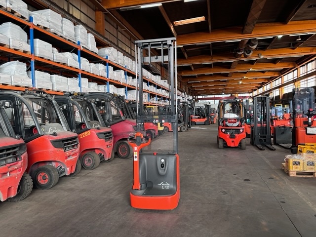 Linde L12 2520mm Hub Hochhubwagen Elektro