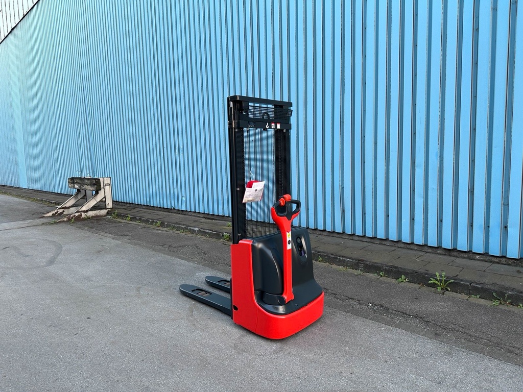 Linde L12 3324mm Elektro Hochhubwagen Stapler intern lader 