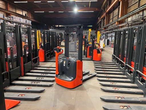 [M0168] Linde L12 3000mm Hochhubwagen nur 510h Elektro Stapler